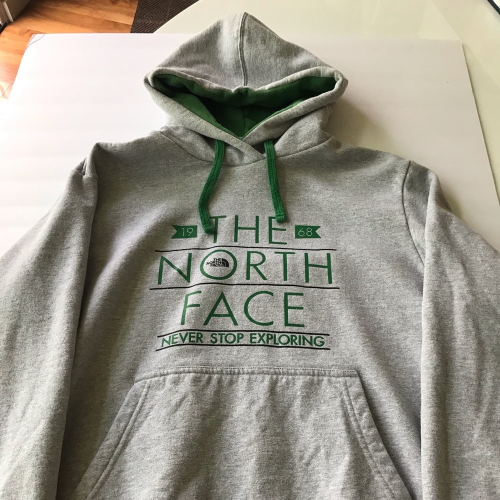 The North Face Men’s Hoodie Large
